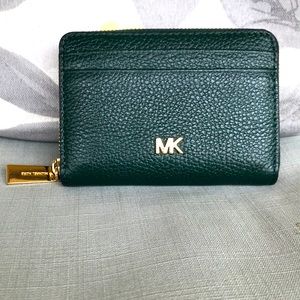 Michael Kors Leather Green Zip Around Wallet Card Holder Coin Zip Pouch NWOT